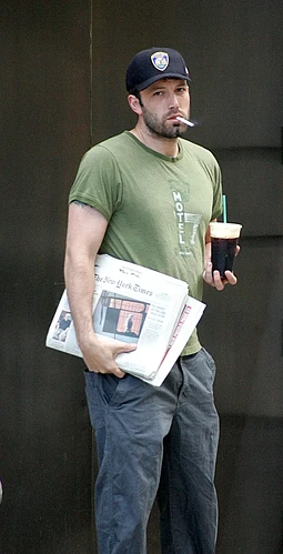 08cf0fbd0319b5957e0c364a34c8f95cec-ben-affleck-sad-smoke-006.w710.jpg
