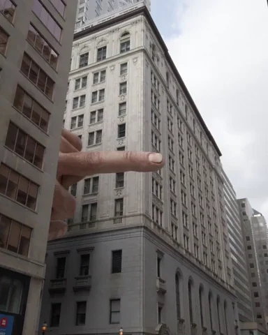 middle finger